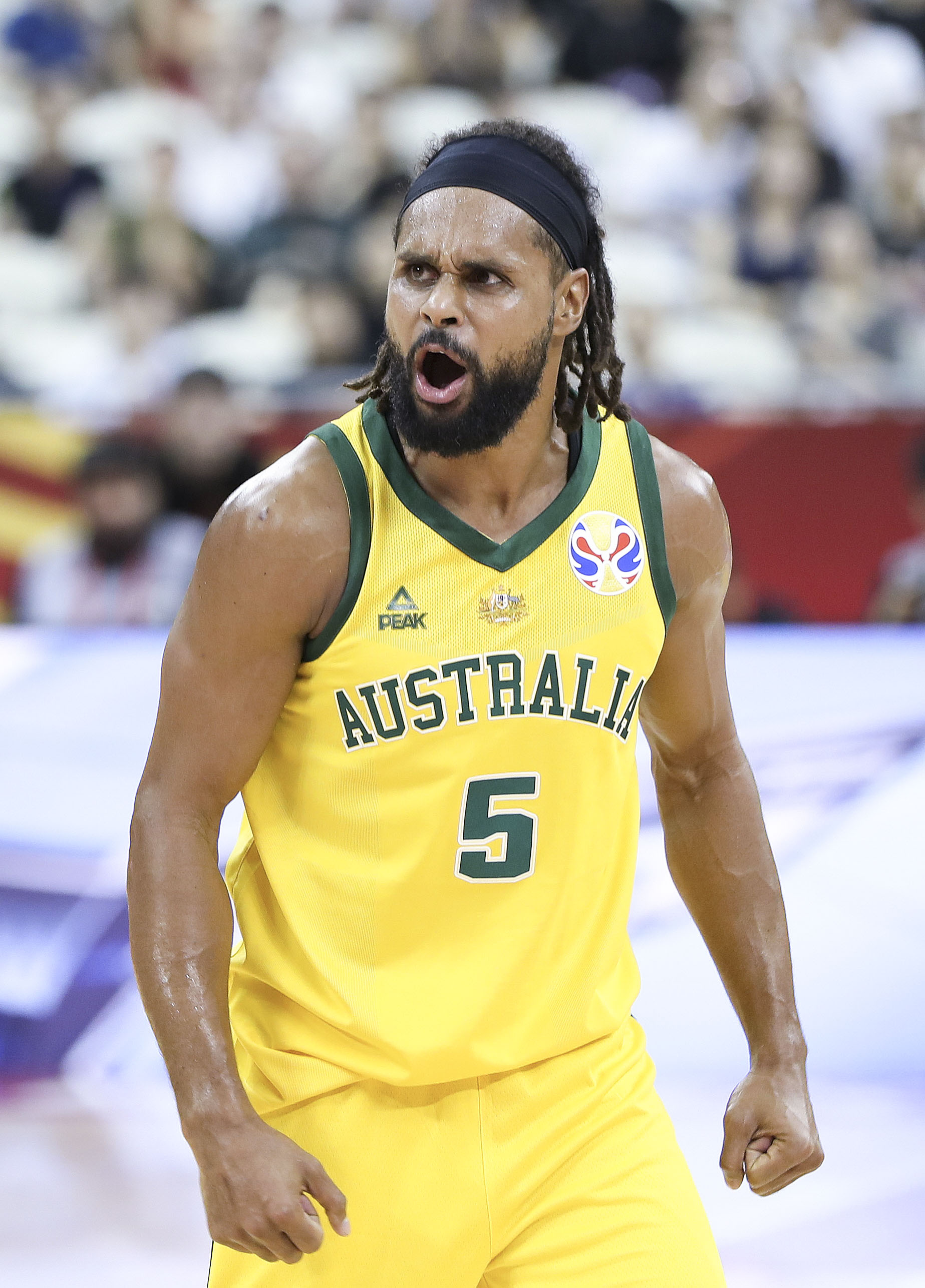 西亚卡姆新星险胜表现突出，澳大利亚队前途光明！